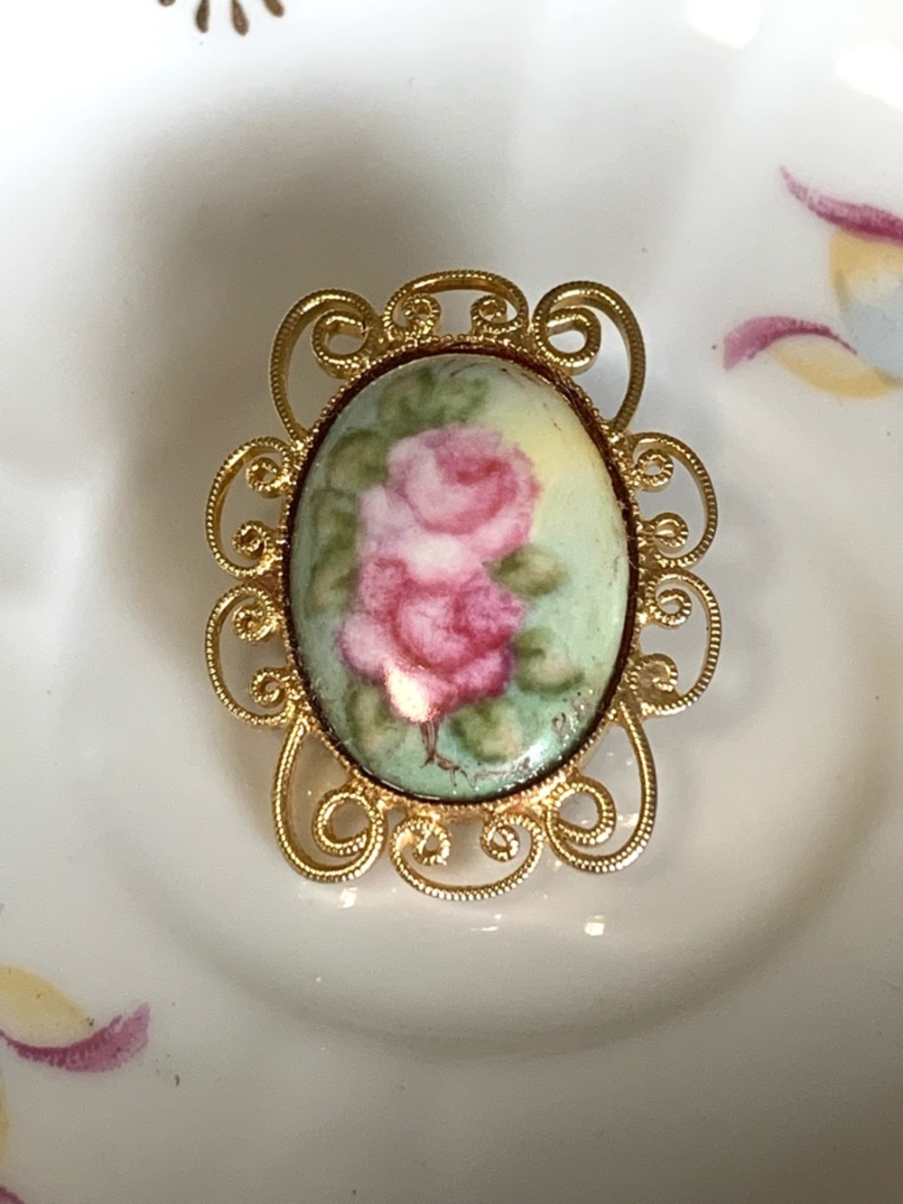Vintage-Style Gold Filigree Pink Rose Porcelain Dual Brooch Pendant